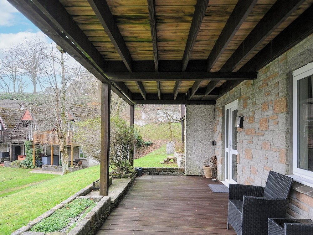 24 Valley Lodge