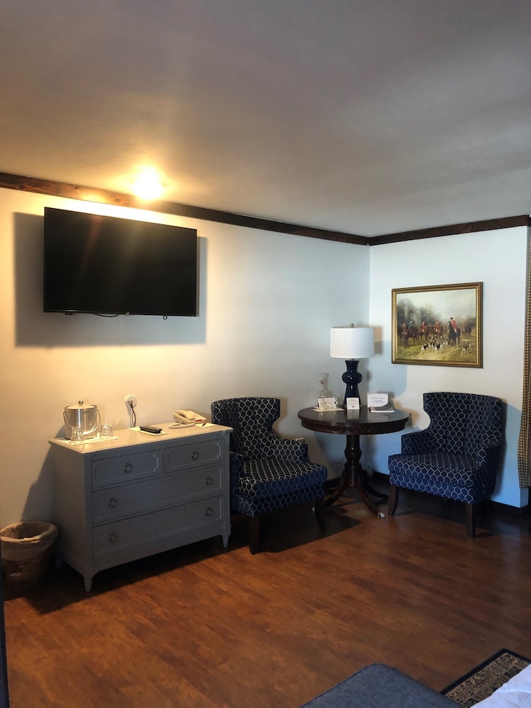 Beekman Arms and Delamater Inn