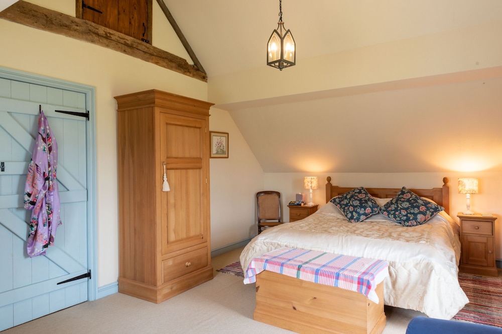 Alltybrain Farm Cottages and B&B