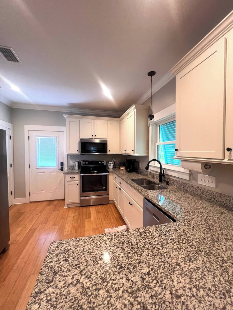 4005 Rookery 3 Sea Story With 2 Pools Beach Access and Lots of Beach Amenities