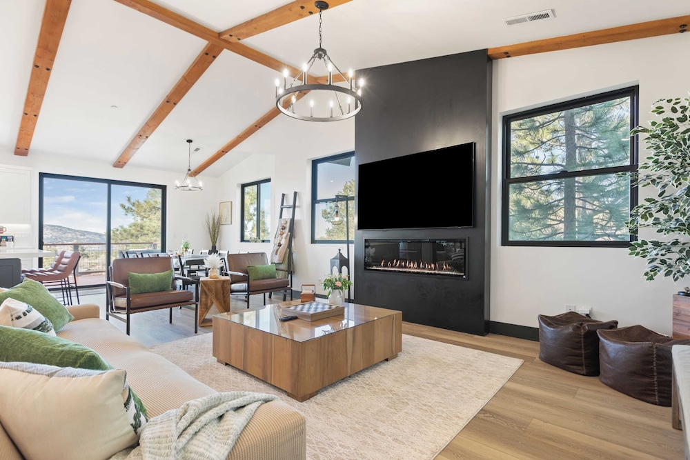 Modern Lodge Near Lake, Village, & Snow Summit Game Room, Decks, Firepit, Views