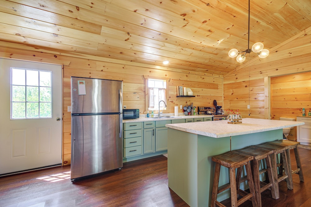 Bring Your Boat: Cabin w/ Lake Access in Halfway