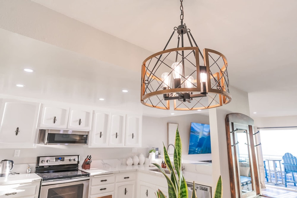 Beachfront Home In Carlsbad - Remodeled