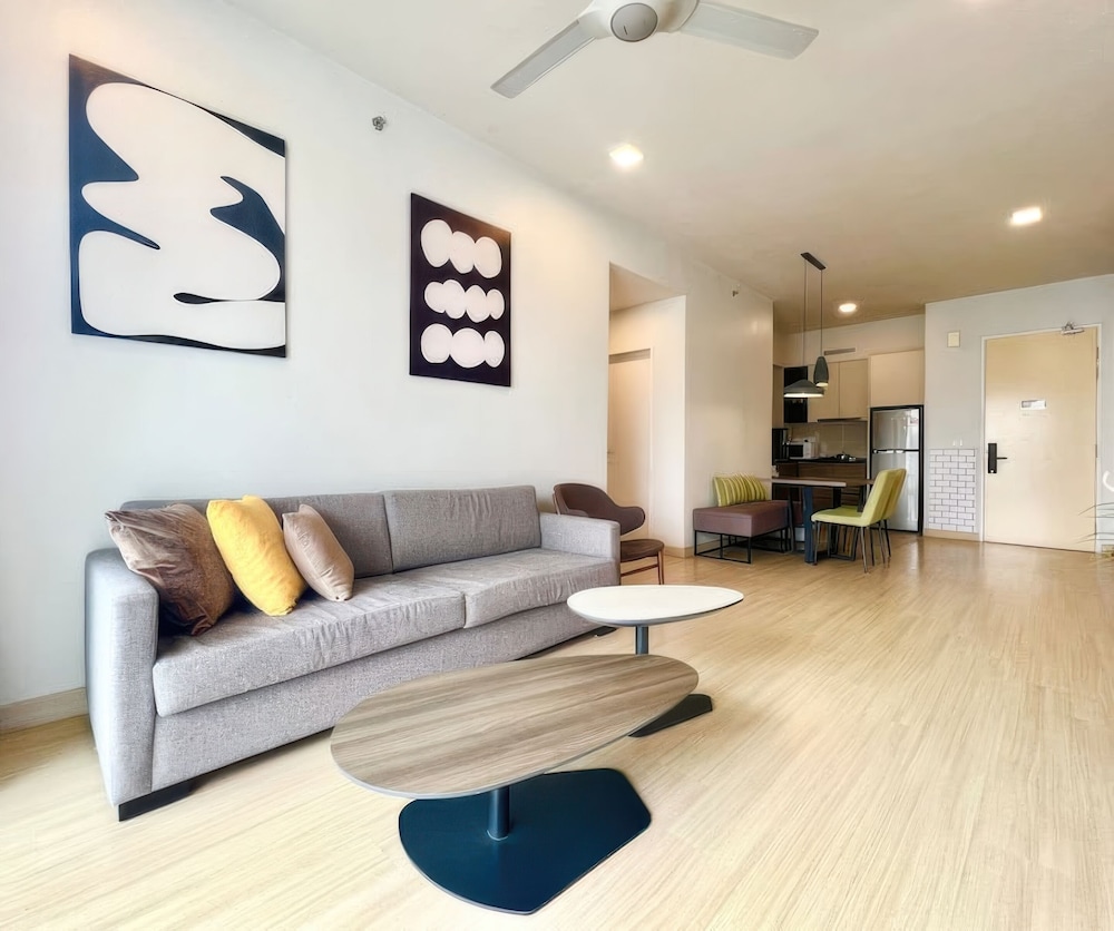 Windmill Upon Hills Retreat Apartments