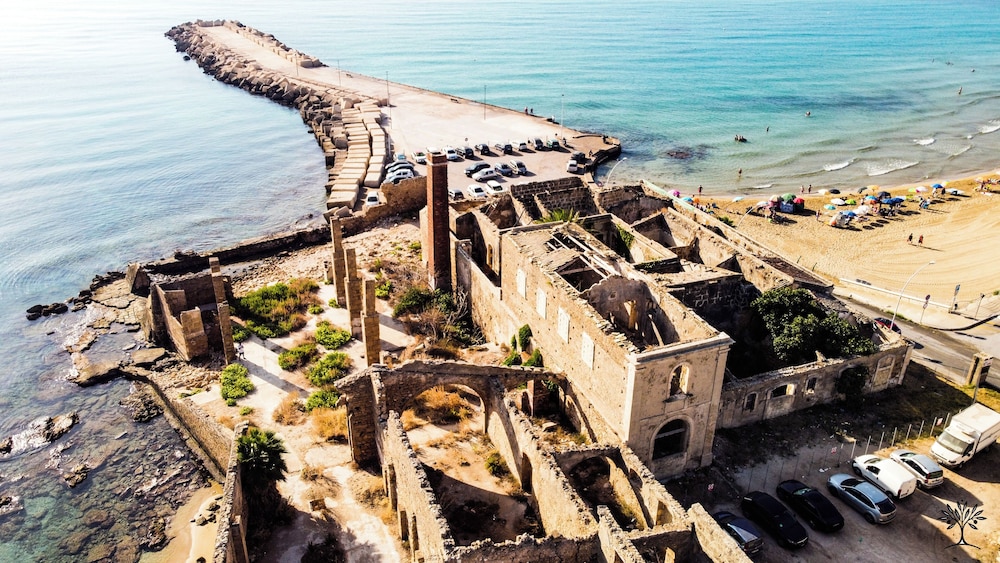 Radici Sicilian Holiday Home-b An Oasis of Relaxation in the Heart of Sicily