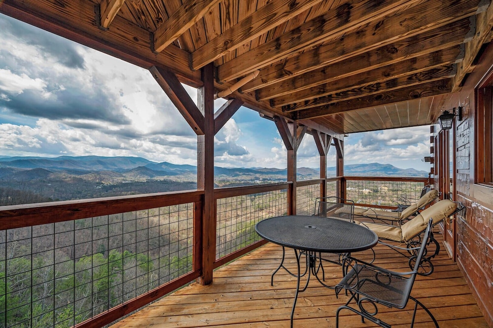 Lookout Lodge