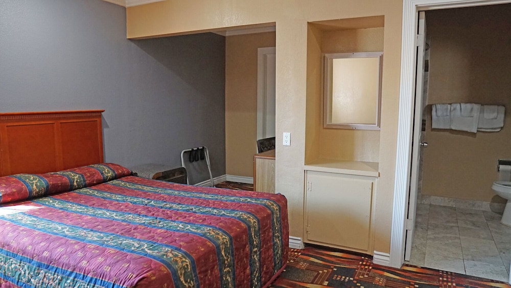 Budget Inn