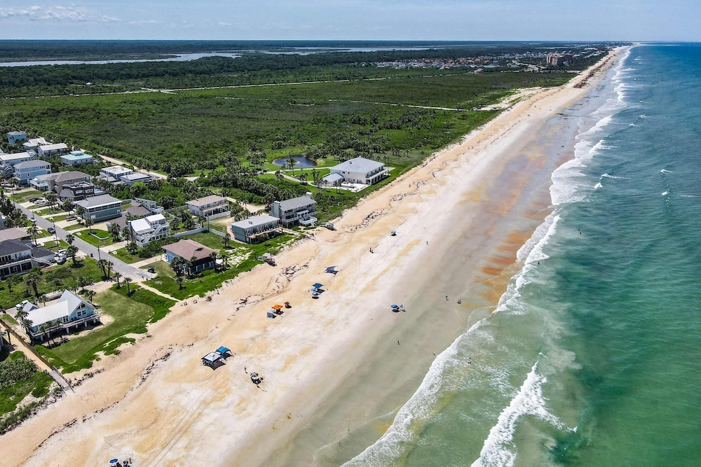 Oceanfront Steps to Sand Deck Pets Welcome