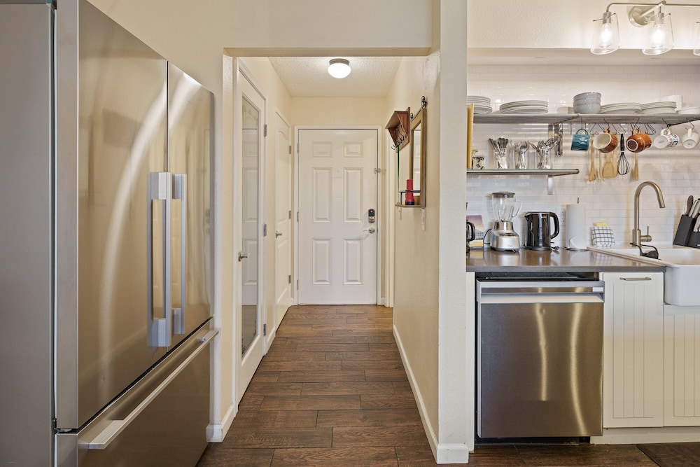 1565 Nw Wall St 144/145 1 Bedroom Condo