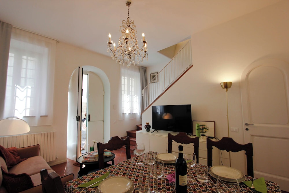 Marsili Suite