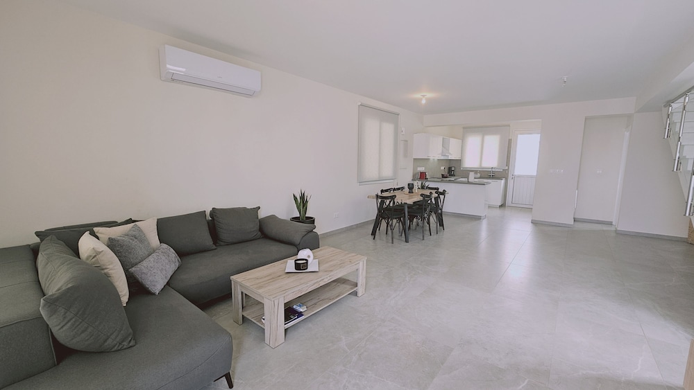 Stay Villa Jasmine in Paphos