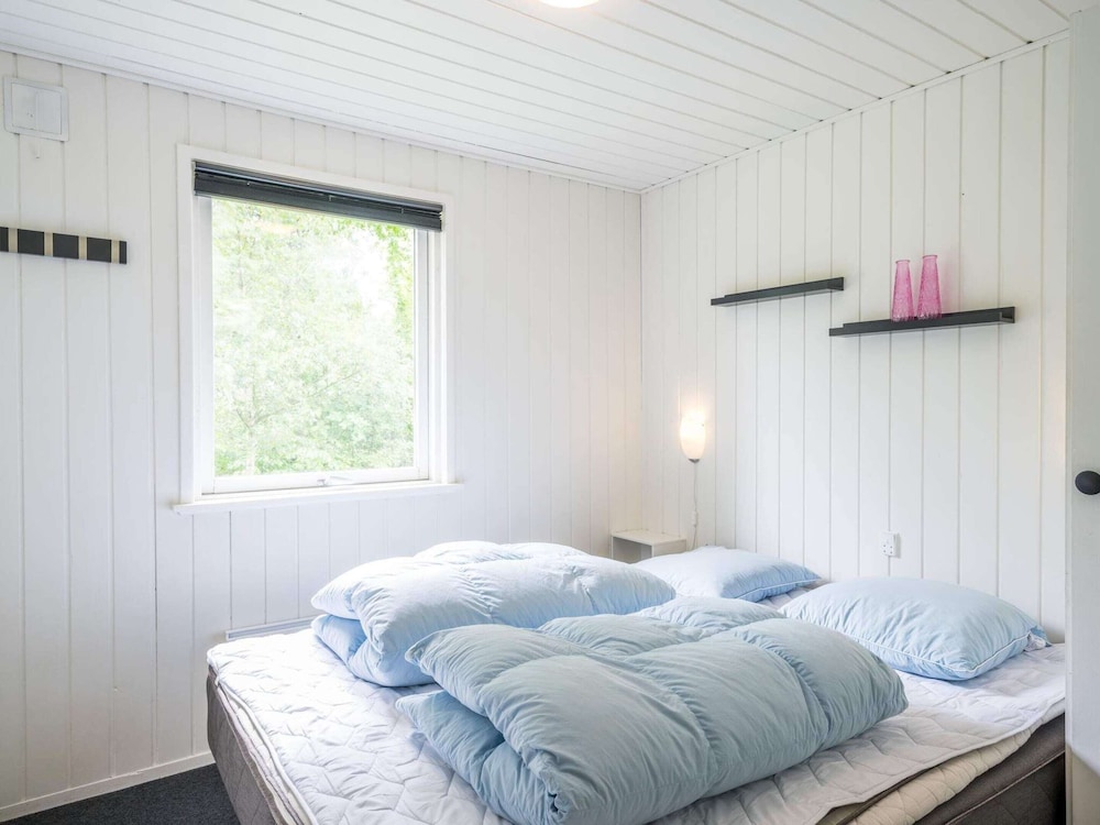 5 Person Holiday Home in Norre Nebel view 3