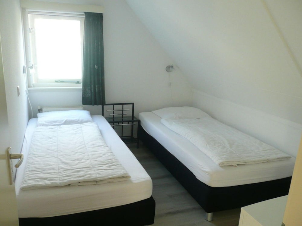 Holiday Apartment Zonnewende 16 view 5