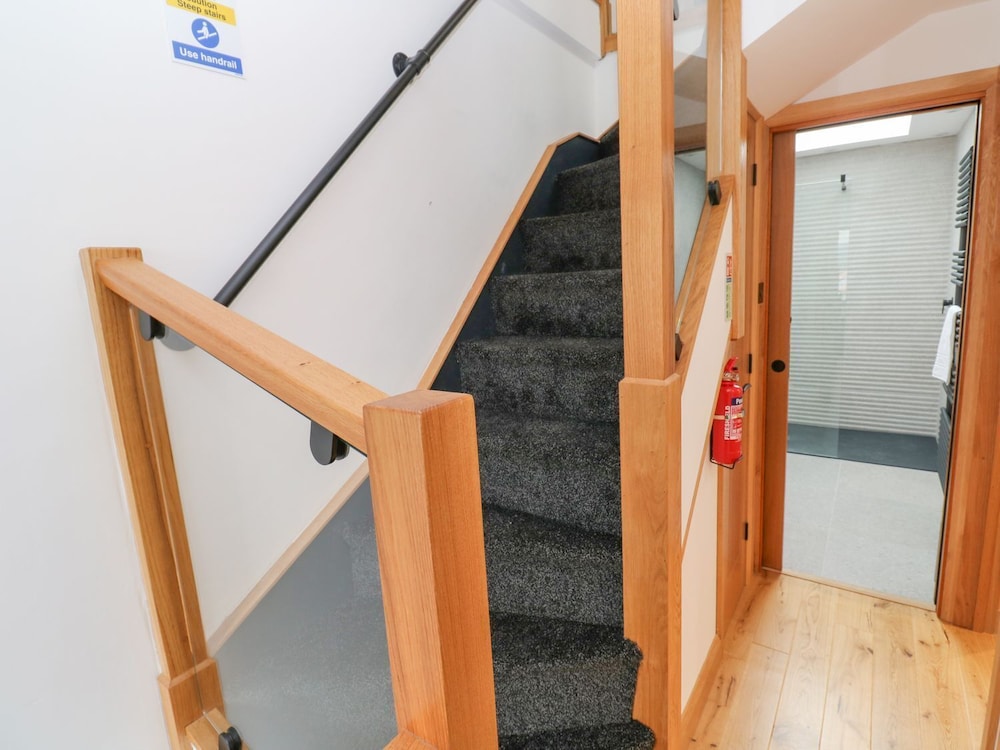 2 Salubrious Terrace