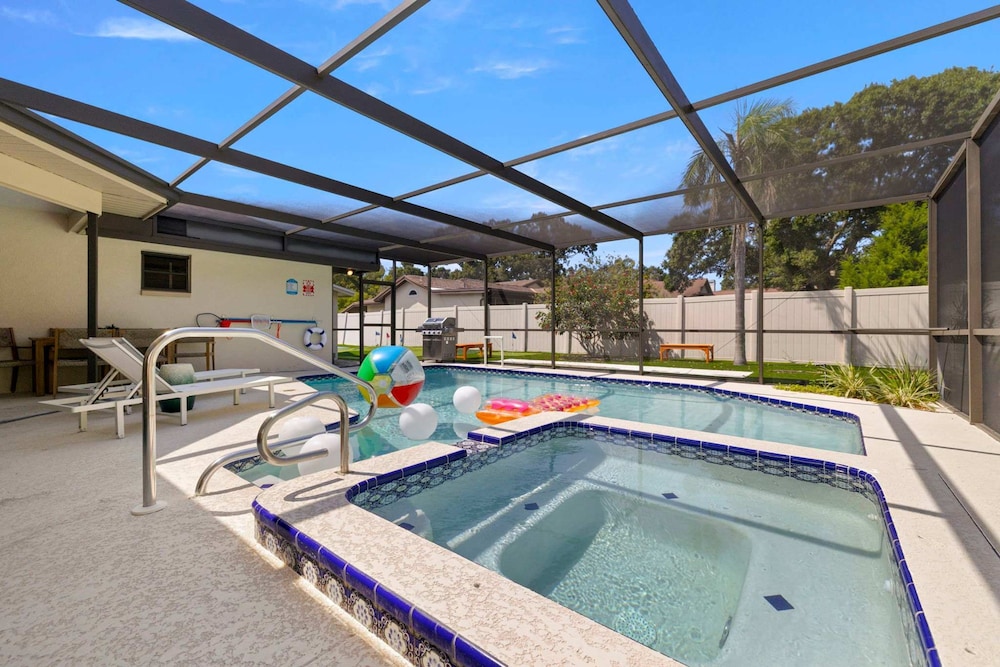 Pickle Ball Golf Pool Spa Game Room Beach