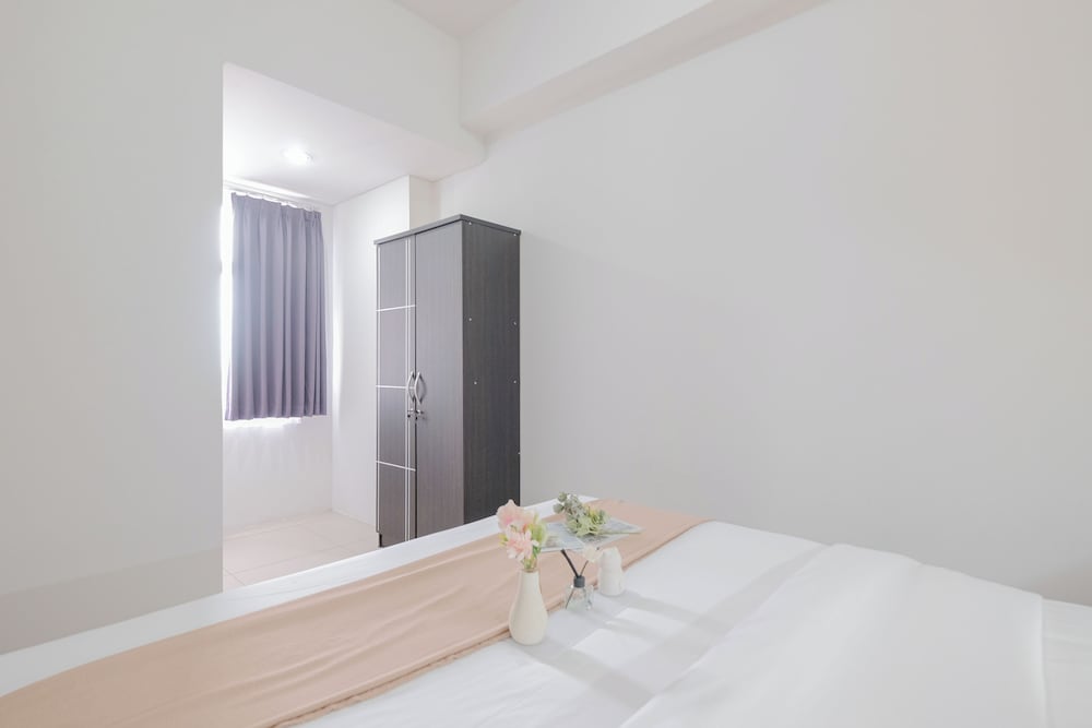 Warm and Spacious 2BR Apartment at Vittoria Residence
