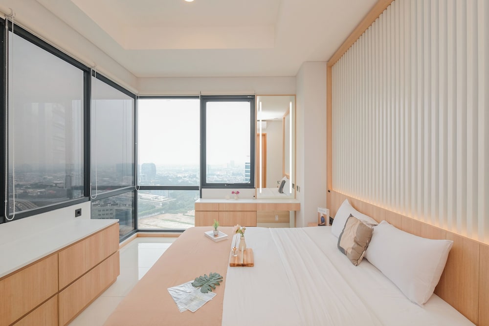 Modern Furnished 2Br At Samara Suites Apartment