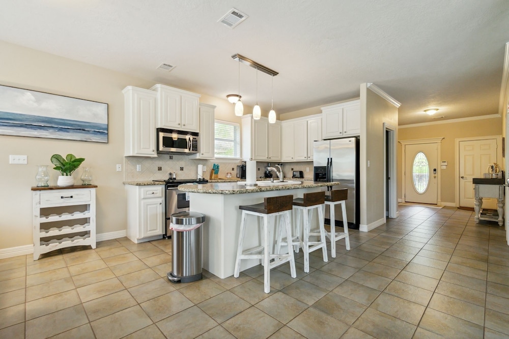 Wooded Lake Retreat 3 Bedroom Home