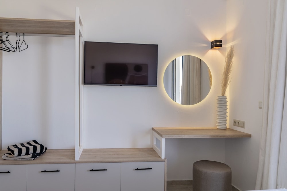 Luxury Villa Maximus - With Private Heated Pool