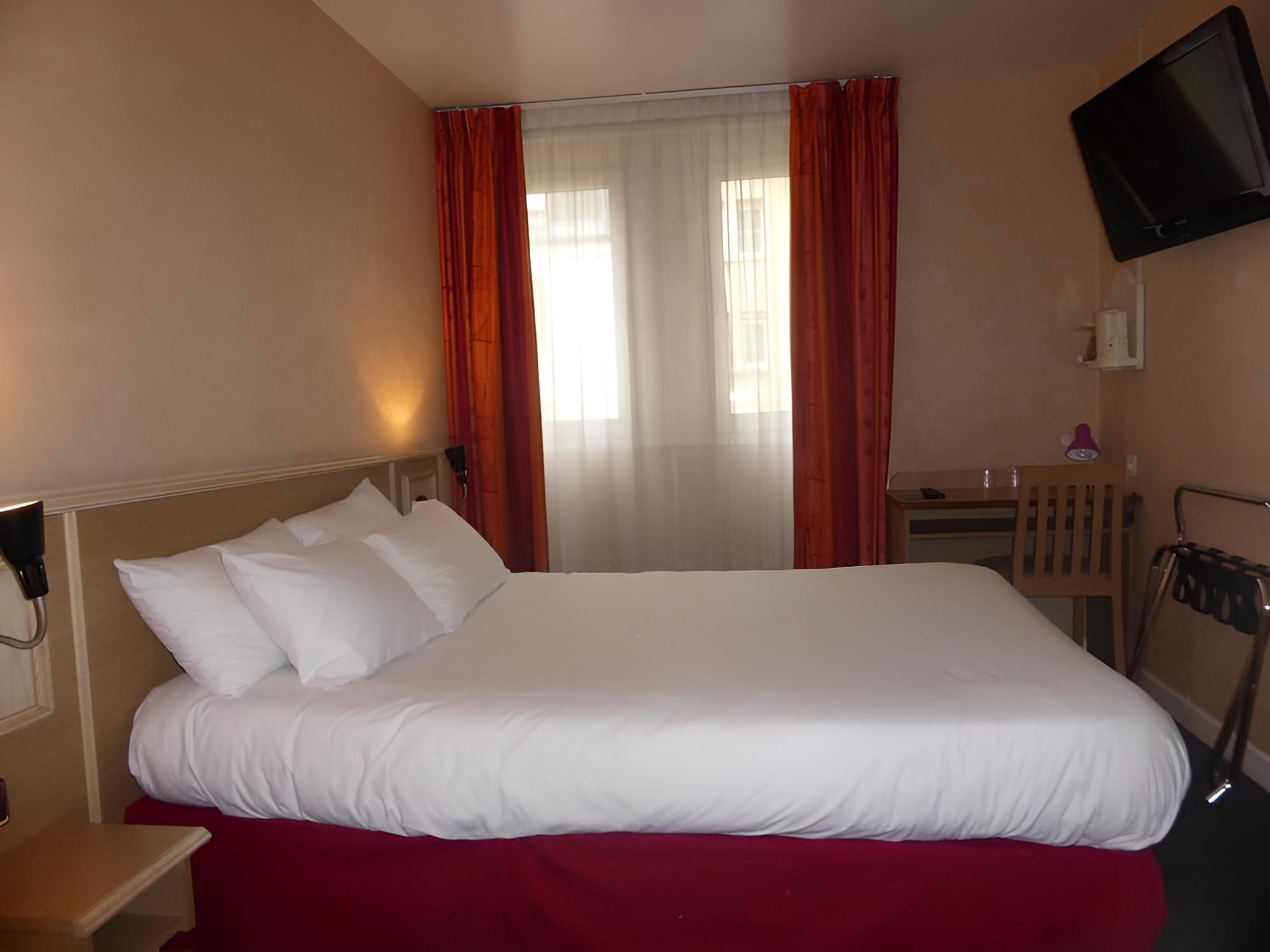 Hotel De Paris Saint Georges