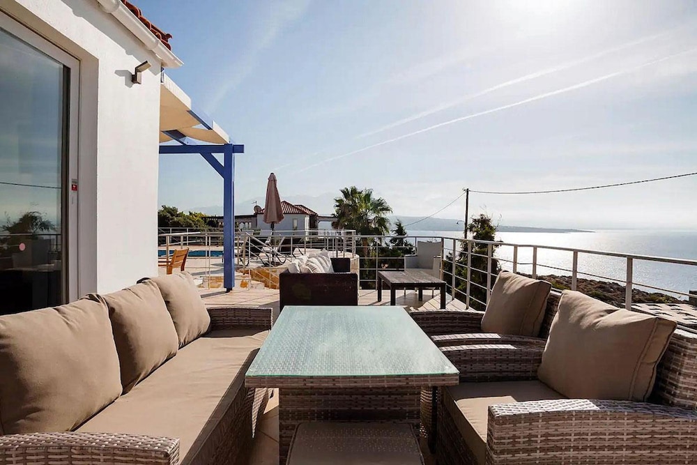 Tersanas Villas