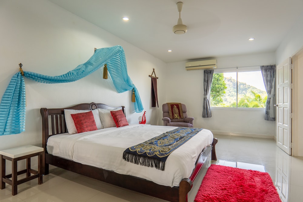Private Pool Villa for Family & Friends
