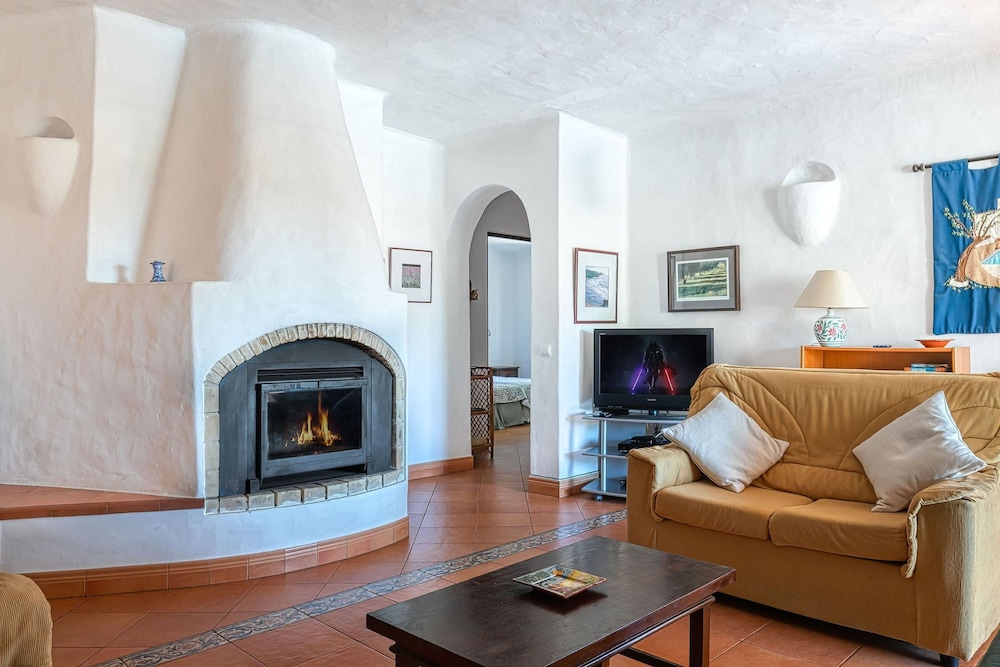 14B Quinta do Paraiso Amazing House Located in t
