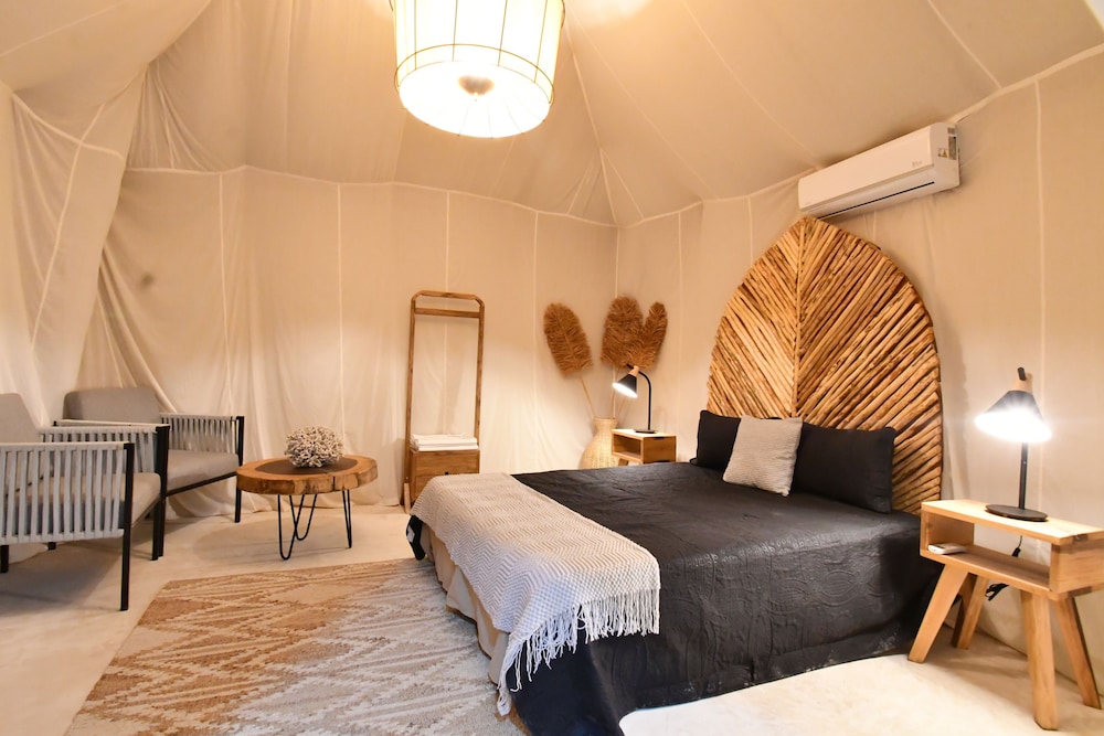 Arena y Mar Seaside Glamping Adults Only