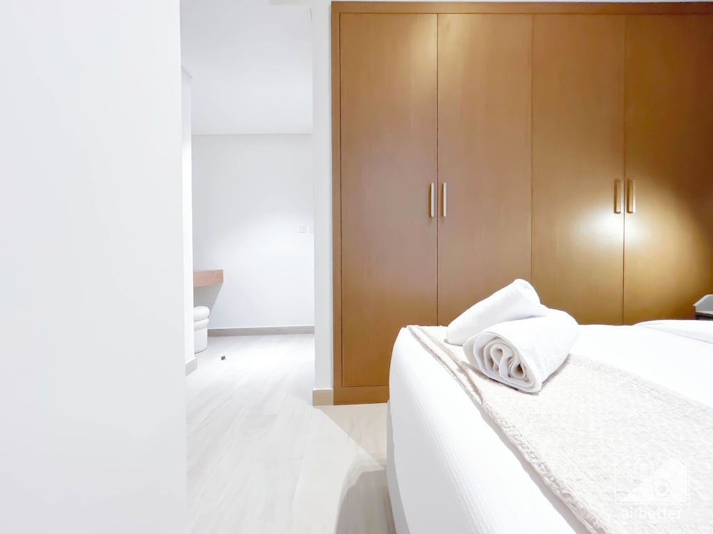 Gorgeous 1B Apt With Balcony in Azizi Fawad