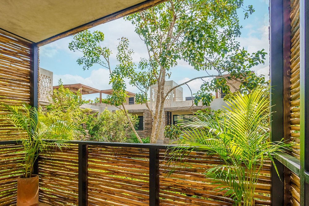 Eco-sustainable Luxury Between Beach Hotspots & Tulum Town by Stella Rentals