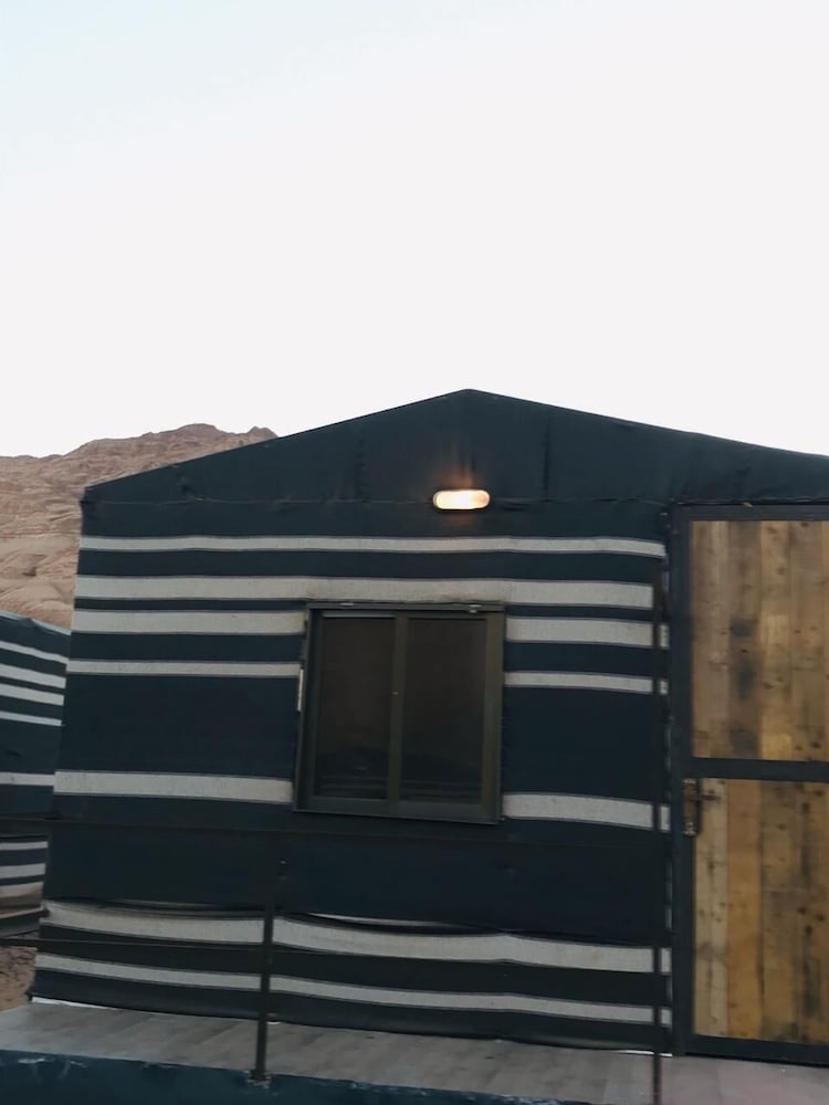 Oryx camp view 5