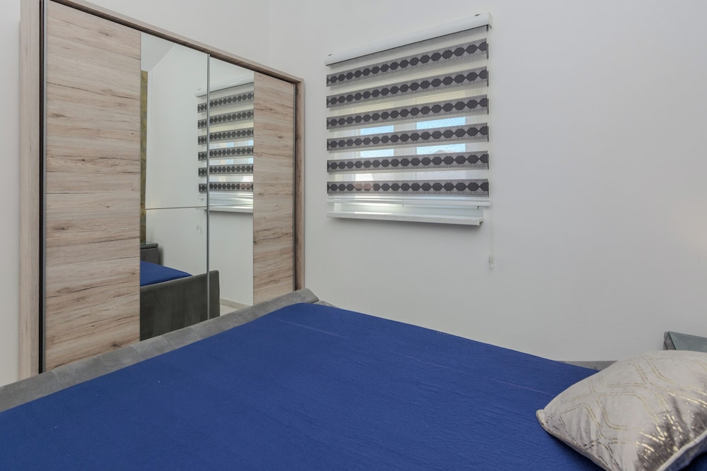 Apartments Mavracic