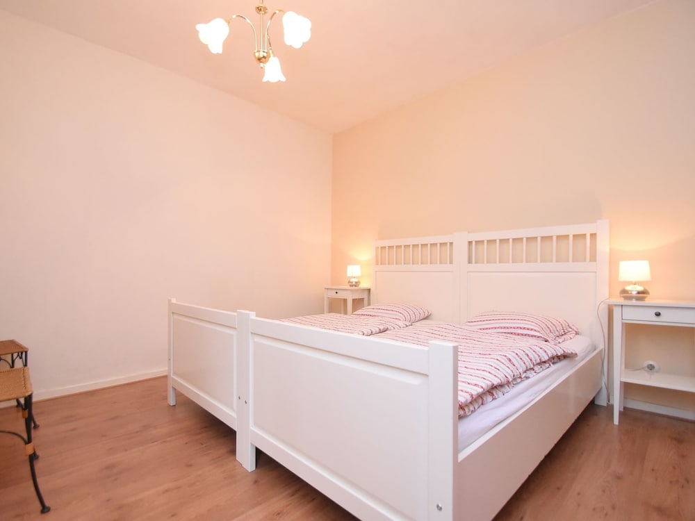 Spacious Cottage in Neuastenberg Sauerland near Ski Area view 3