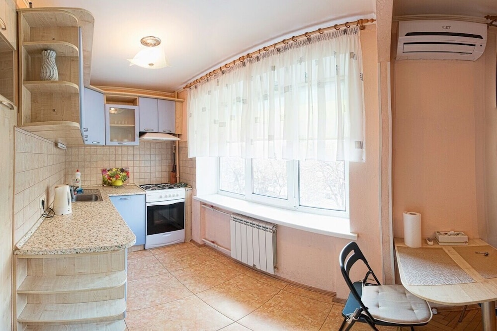 Apart Kiev Klovskiy spusk 12 view 4