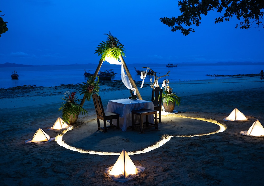 Phi Phi Relax Beach Resort