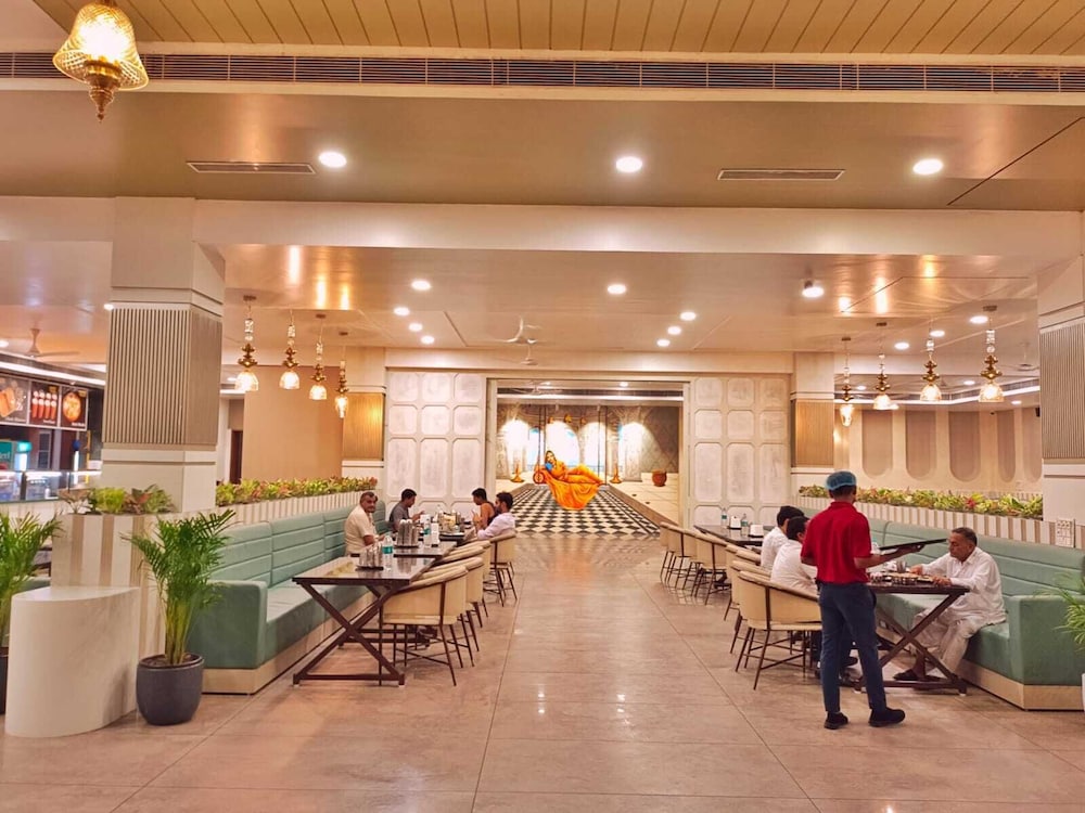 THE PRINCE ZENQ XPRESS RESORTT ROHTAK