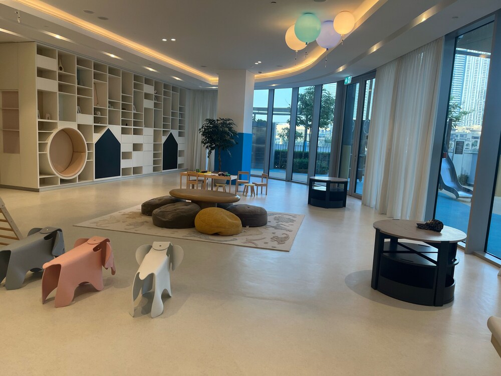 Luxury 1BR 5 star Apt Burj Khalifa View