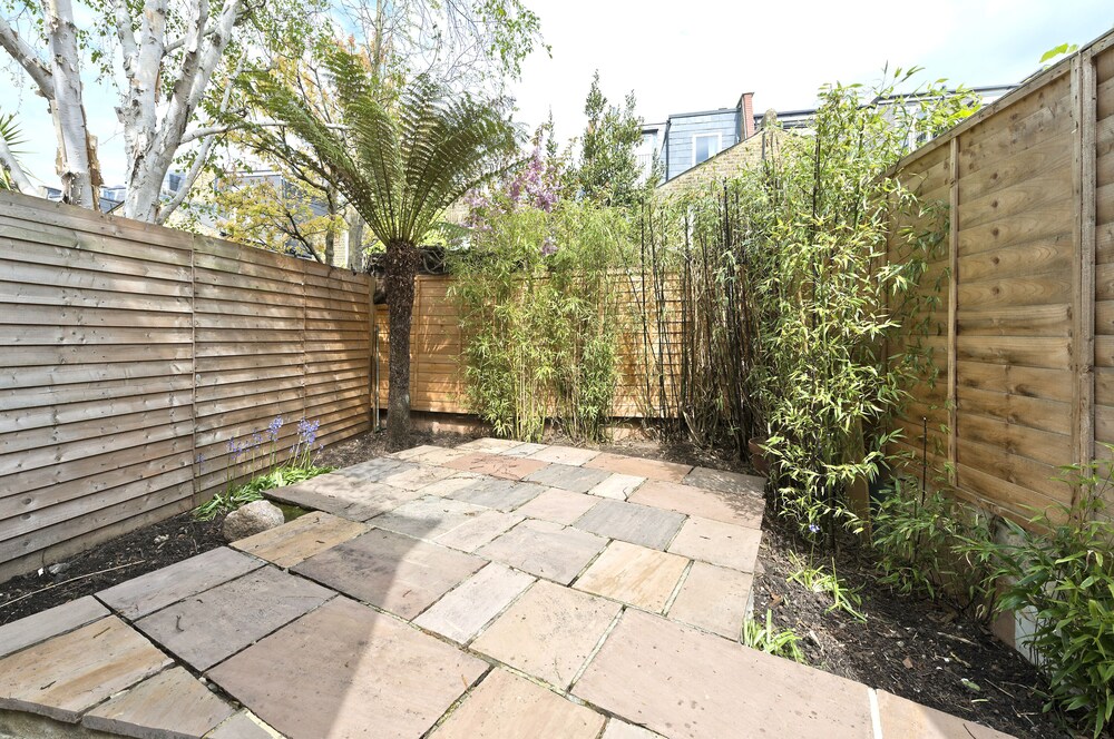 outdoor bbq area