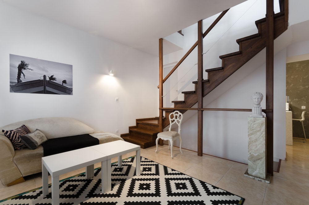 Dom & House - Apartments Monte Cassino
