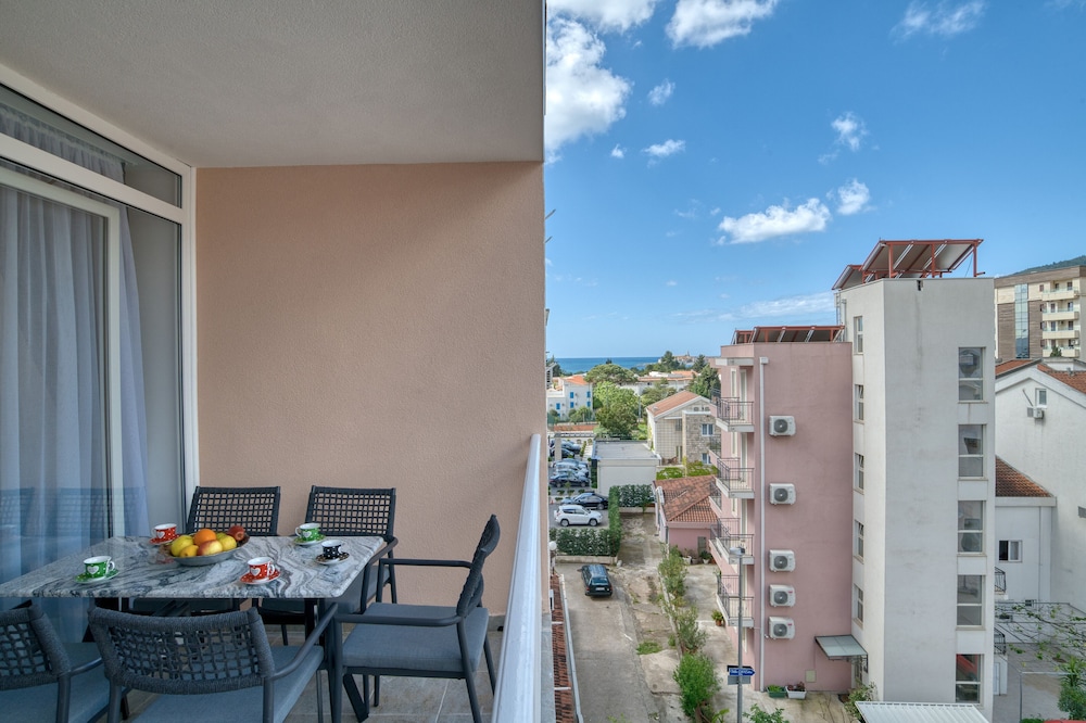 Comfort apartments near the beach