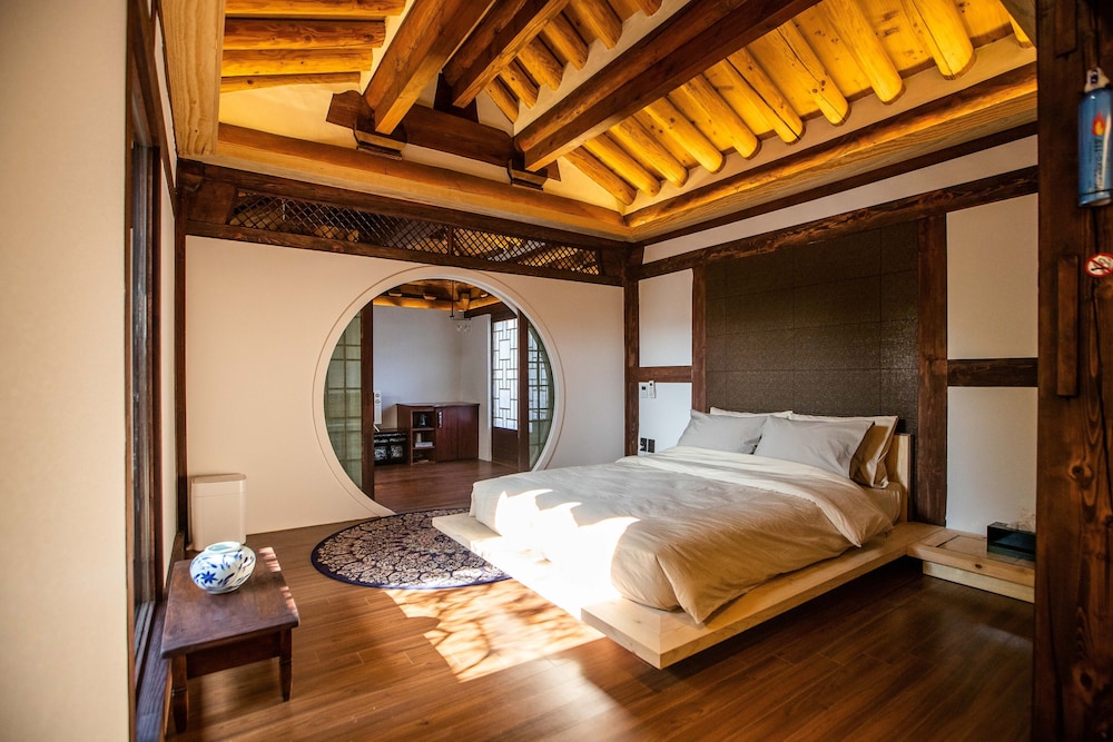 Soi Hanok Stay 13