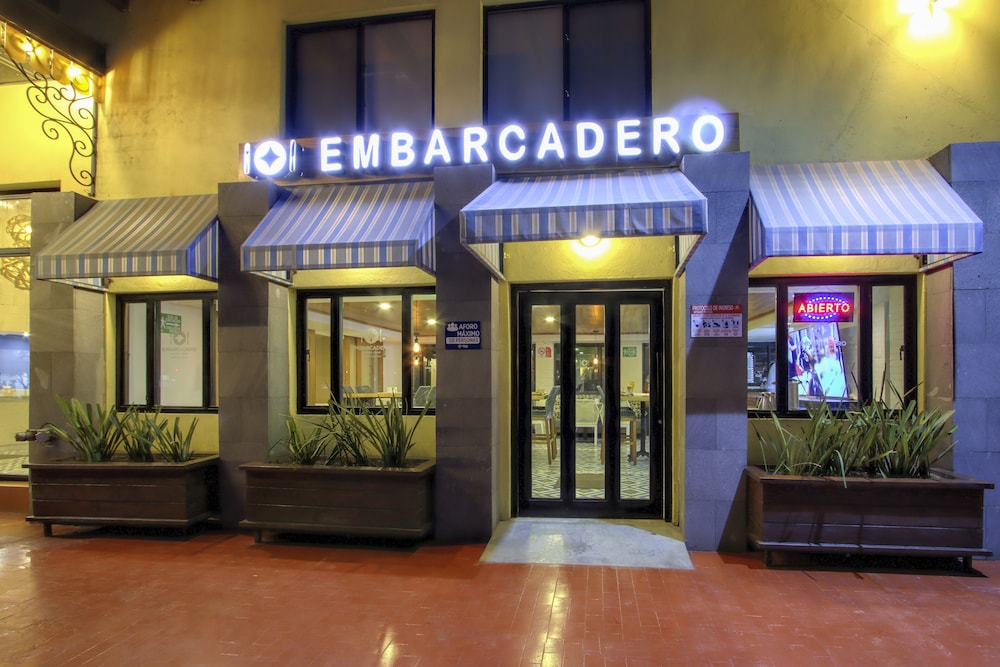 Ensenada Vacations - Hotel La Pinta - Property Image 18