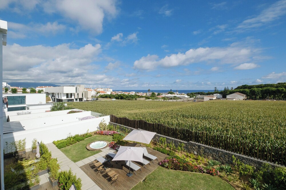 Mónaco Suites & Garden