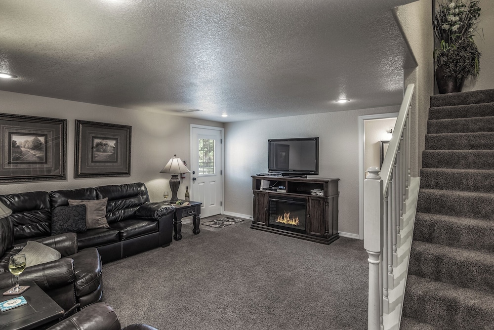 Mountain Soiree by Ruidoso Vacation Rentals