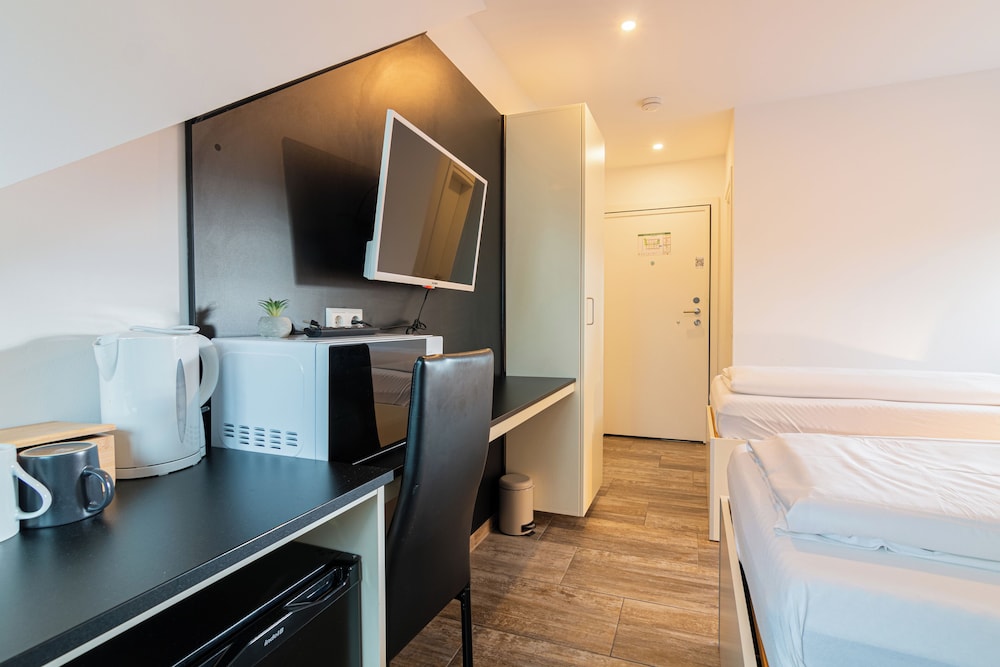 Nine Rooms Pension