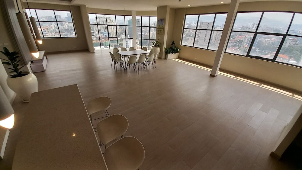 meeting & event spaces