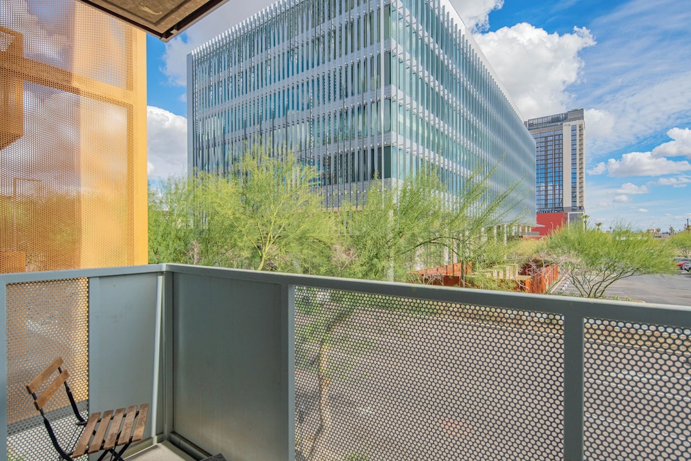 ROVE LIVING/KL - Roosevelt Point