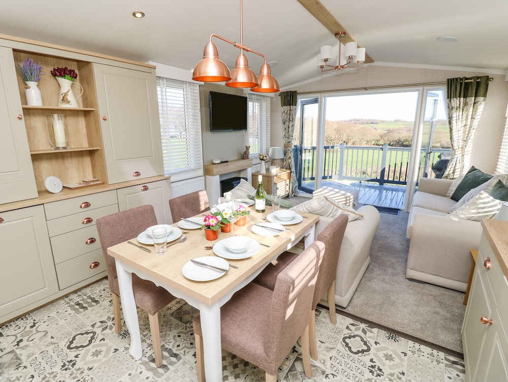 Vendee Lodge