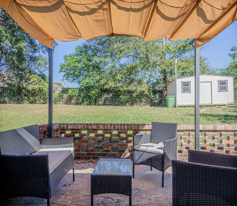Spacious 4BR Columbus Home with GameRoom