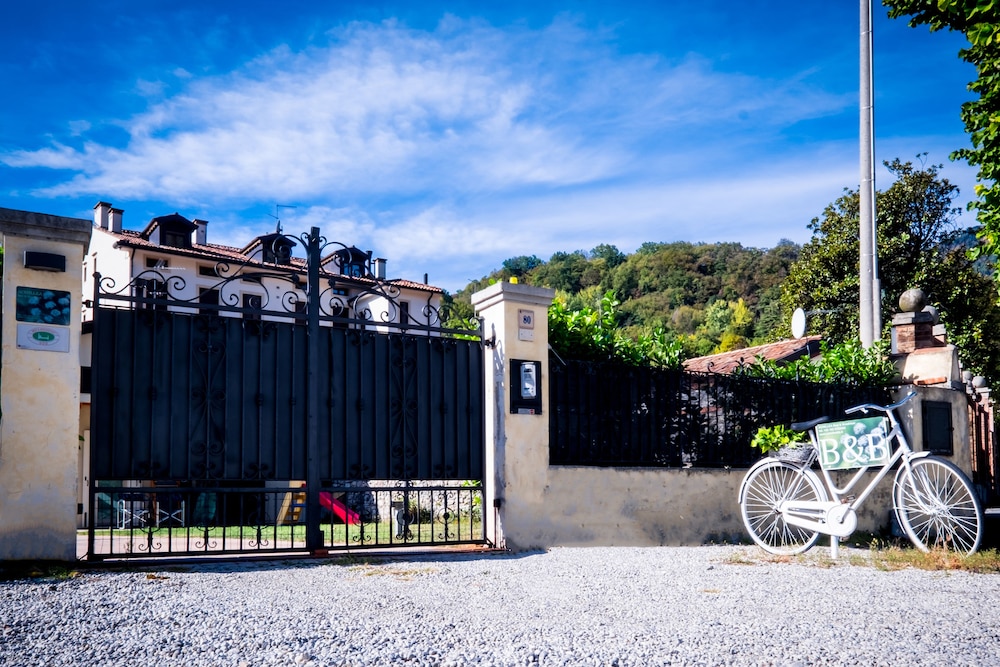 Achillea B&B
